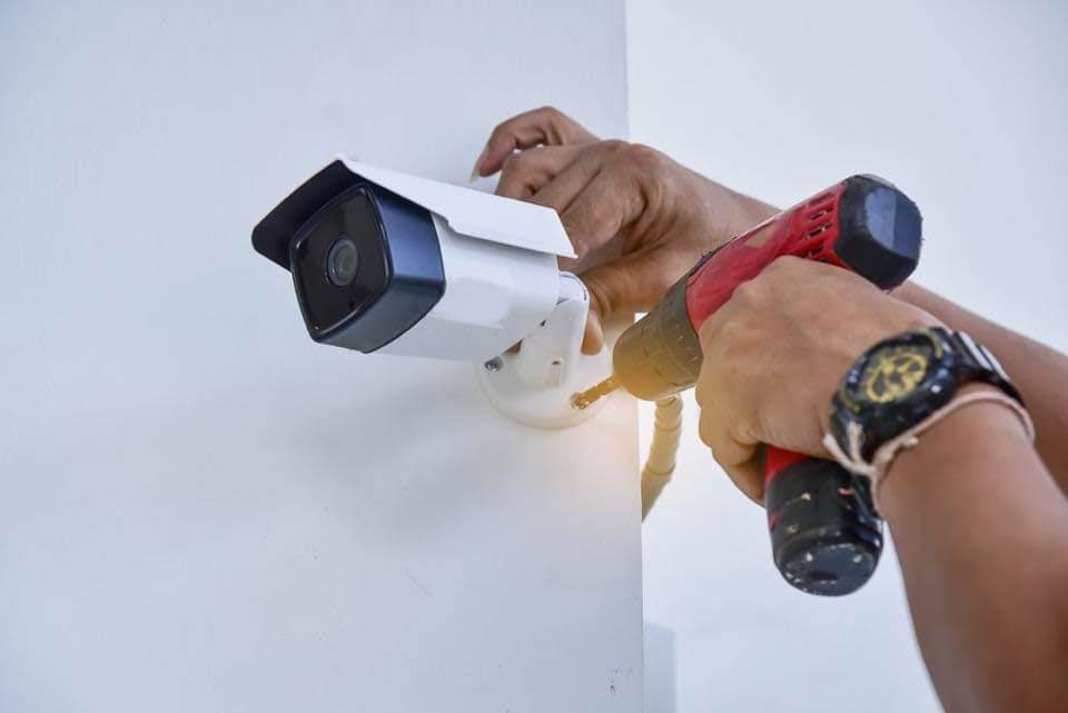 <span style="font-weight: bold;">MANTENIMIENTO Y RENTA DE EQUIPOS DE SEGURIDAD</span><br>